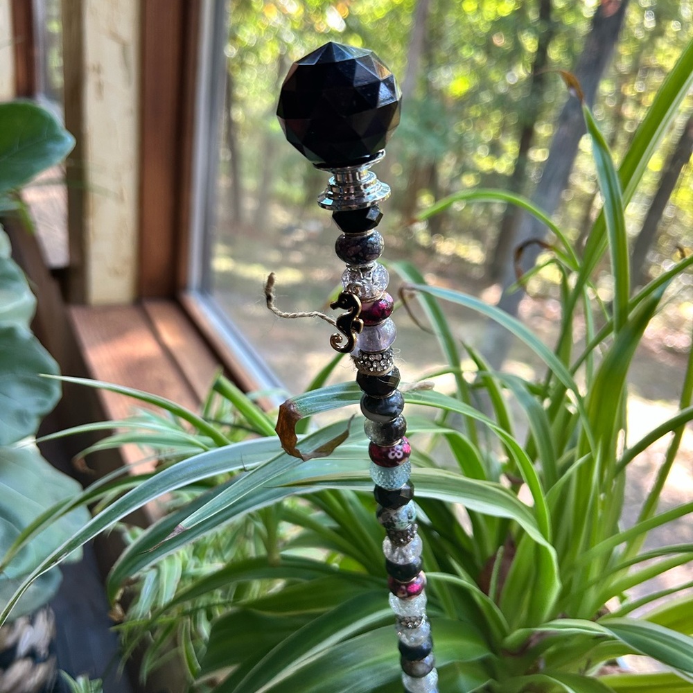 16.5” Handmade Black Seahorse Plant Stake Crystals Beads NWT Flower Buddy  🌺